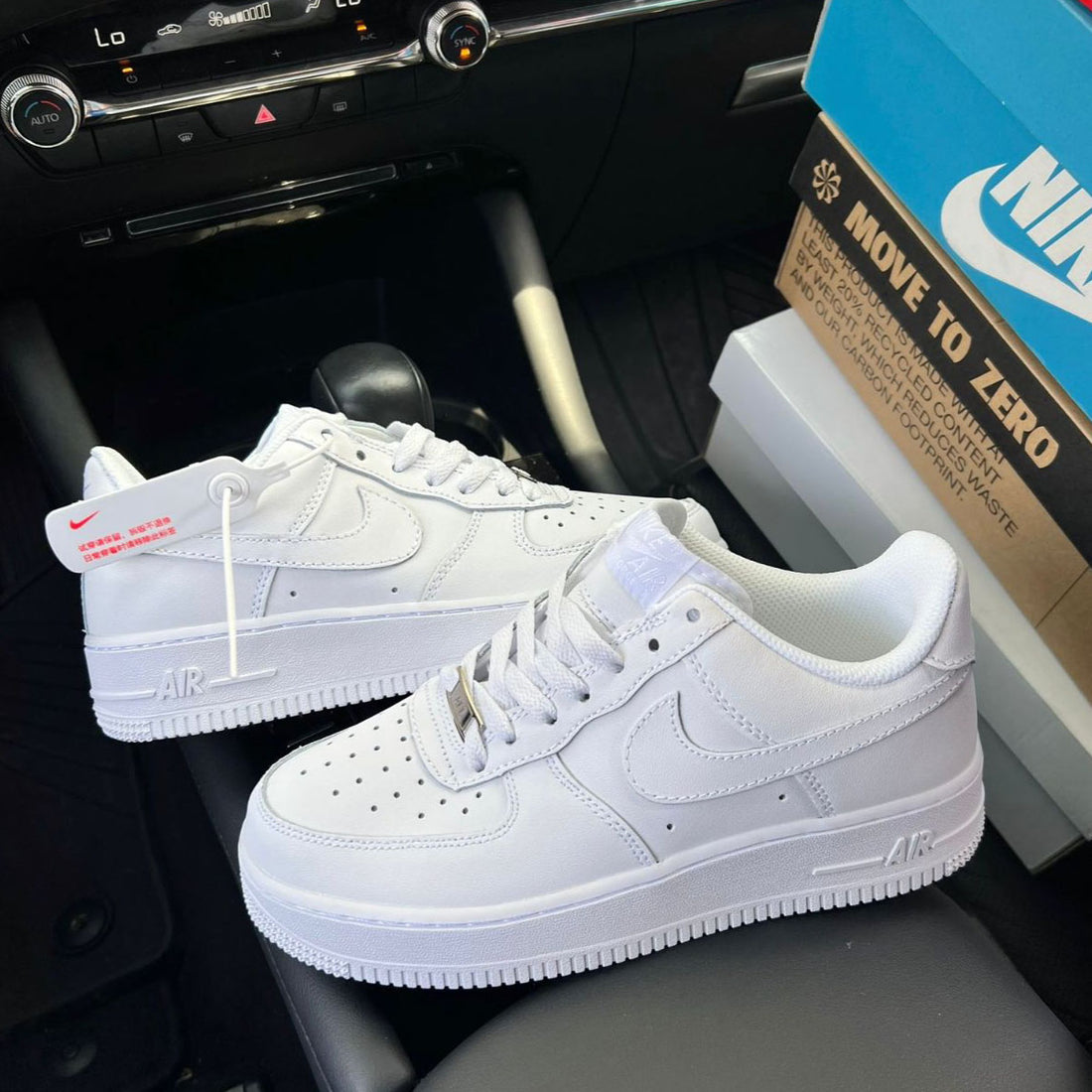 NIKE AIR FORCE ONE