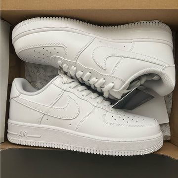 NIKE AIR FORCE ONE